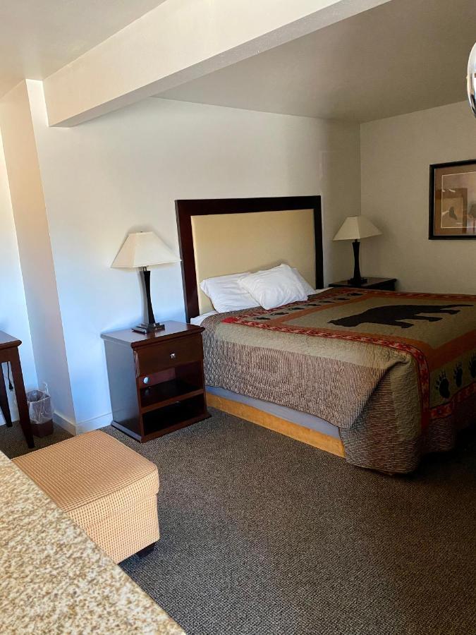 Holiday Lodge Cody Dış mekan fotoğraf