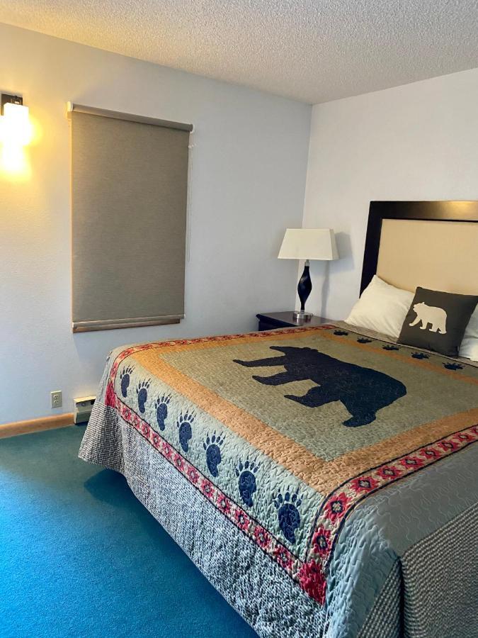 Holiday Lodge Cody Dış mekan fotoğraf