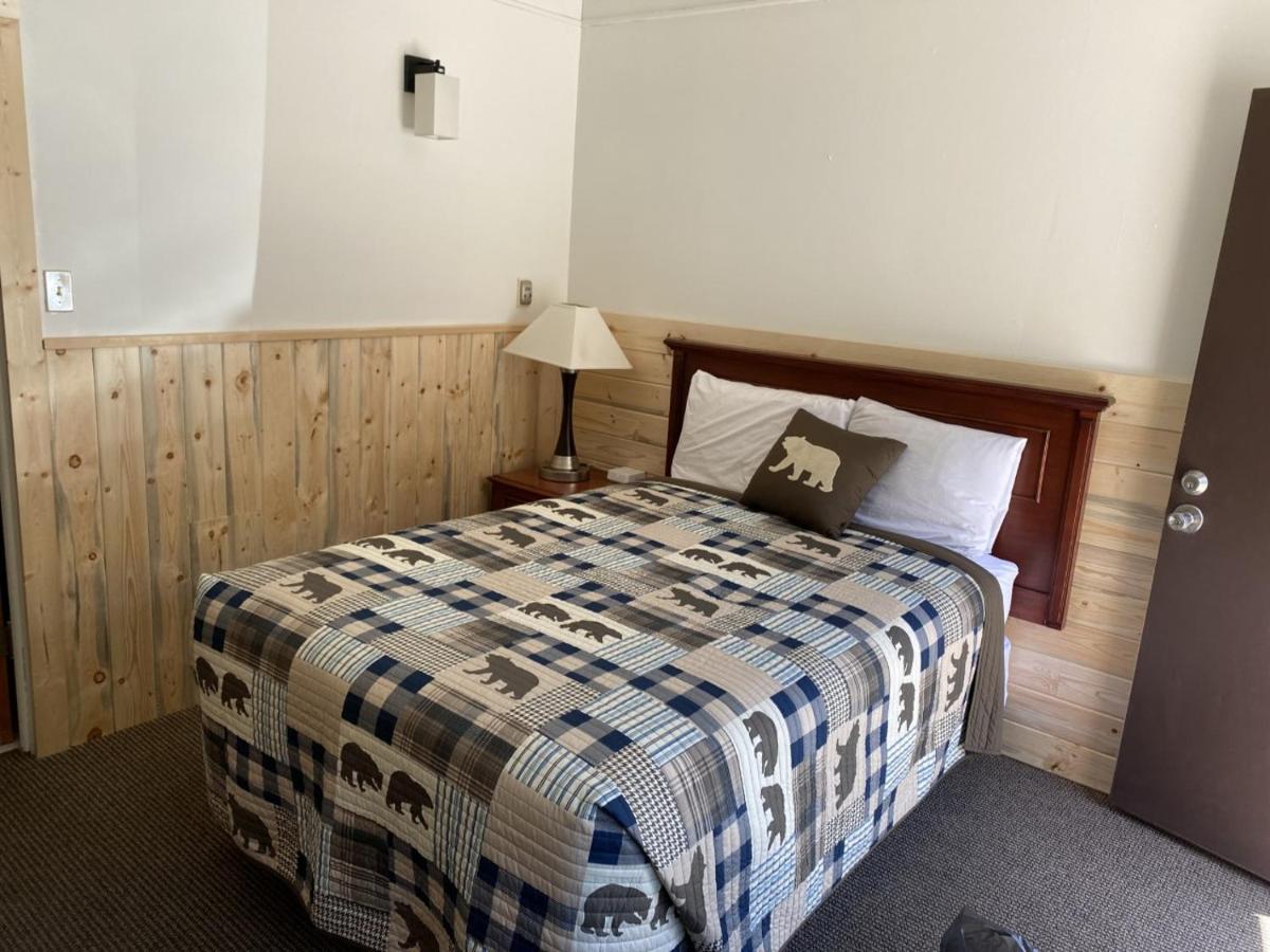 Holiday Lodge Cody Dış mekan fotoğraf
