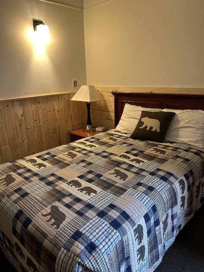 Holiday Lodge Cody Dış mekan fotoğraf